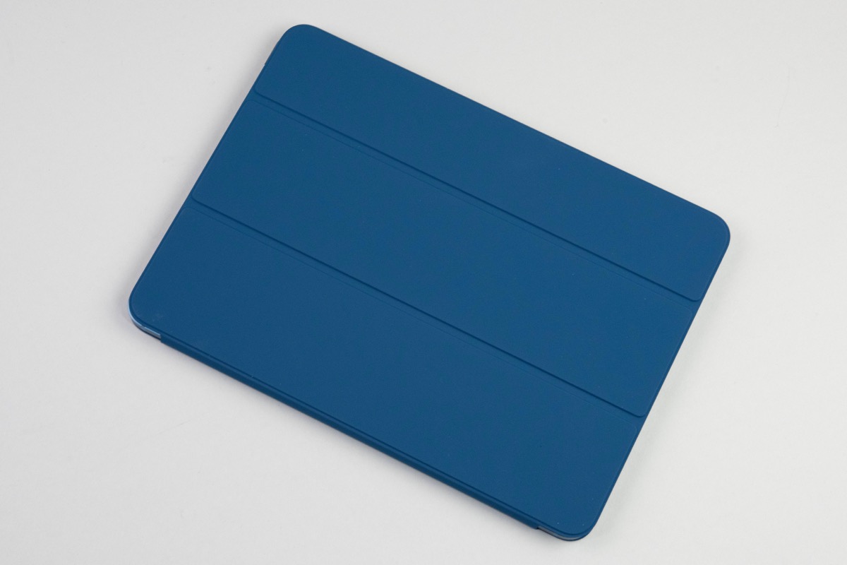 iPad Air（第5世代）用Smart Folio - マリンブルー | www.jarussi.com.br