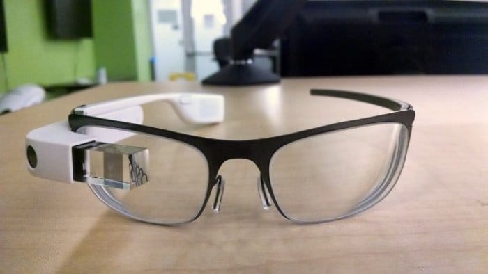 メガネと使える新型「Google Glass」の画像が流出、来年2月にリリース