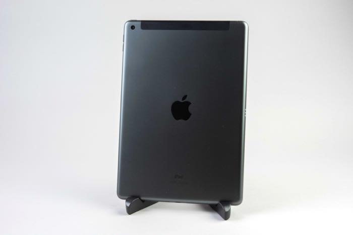 iPad(第8世代)レビュー、価格据え置きで性能が大幅に向上 iPad(第8世代)レビュー、価格据え置きで性能が大幅に向上
