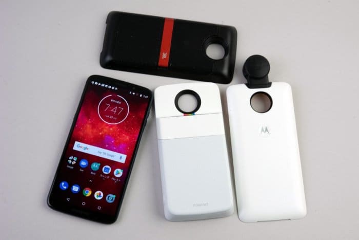 moto z3 play」レビュー、コスパ上々でMoto Modsでの機能拡張も楽しい