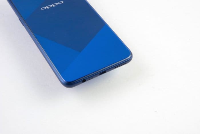 ANDROID - ショー　OPPO R15 Neo　ブルー　新品未開封 Amazon | OPPO R15 Neo ダイヤモンドブルー (3GB/64GB) 【日本