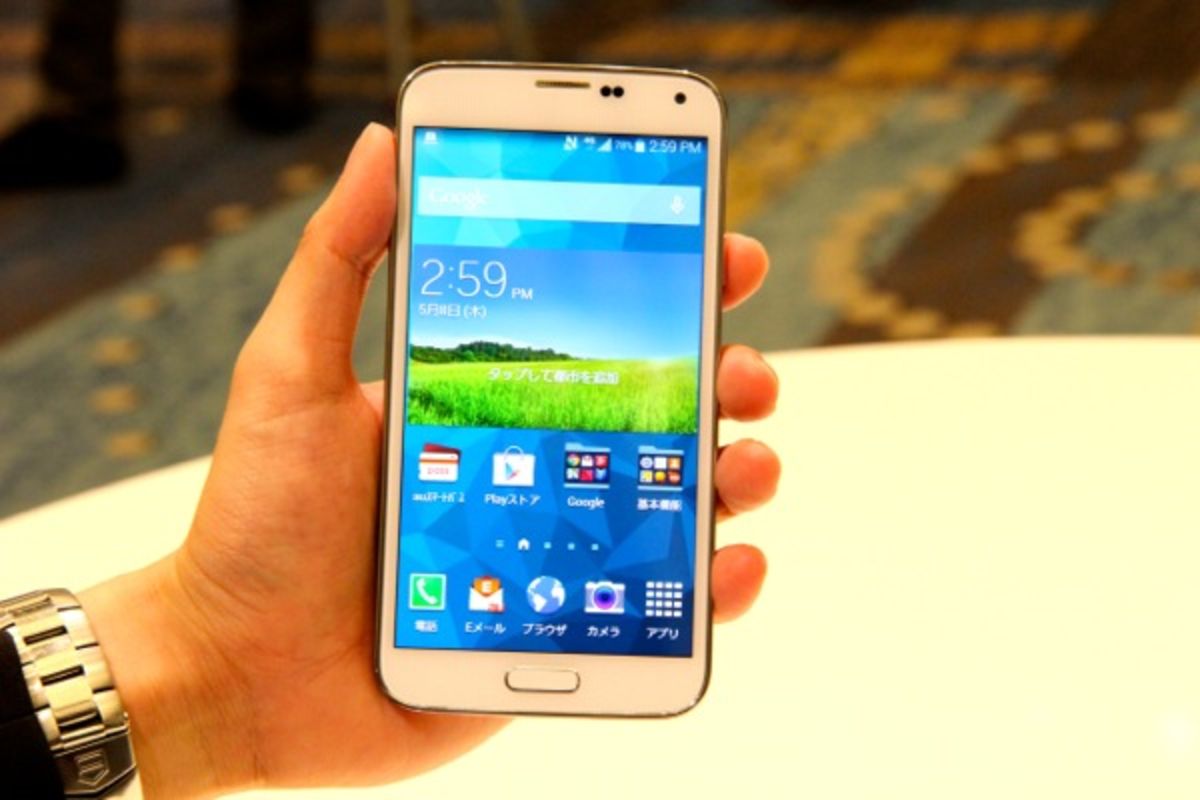 ウルトラ省電力モード搭載で電池長持ち、au「GALAXY S5 SCL23」スマホ 