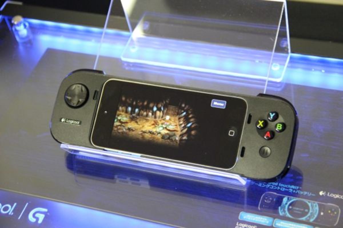ロジクールのiPhone対応ゲームコントローラーで「FFlll」をプレイしたら懐かしい感覚を思い出した アプリオ