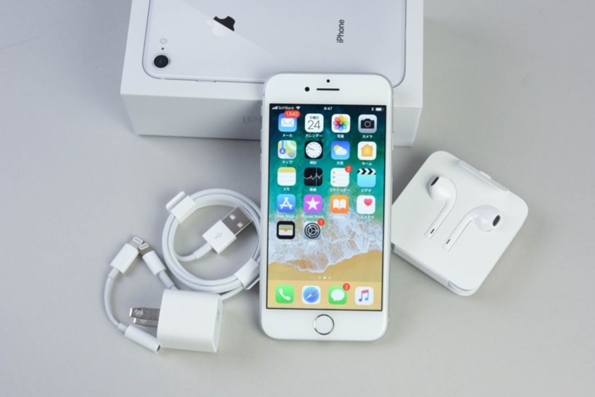 iPhone 8は誰が買い替えるべきなのか、旧モデルとの比較を中心に