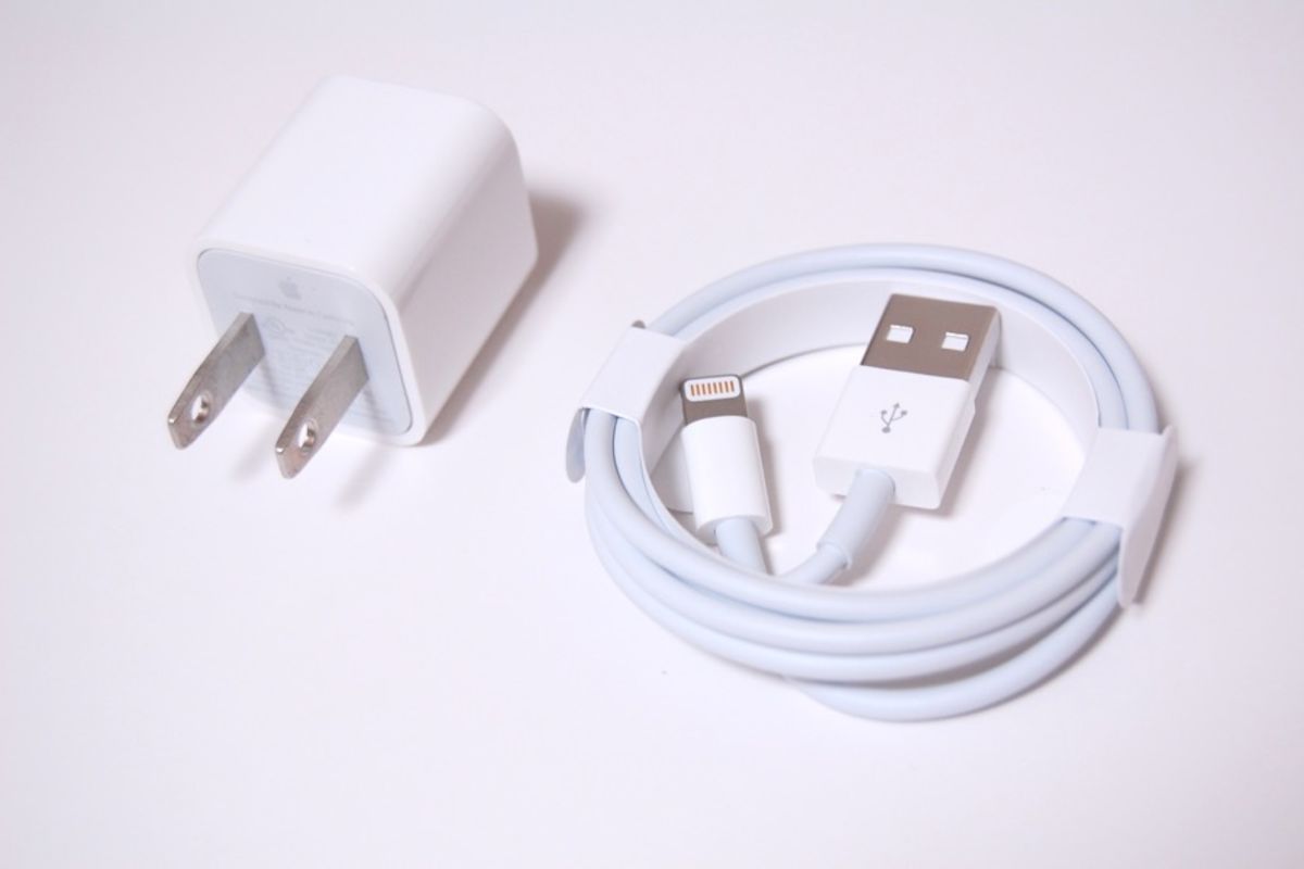 iPhone純正の充電器やケーブルを無償で交換する条件と方法まとめ 