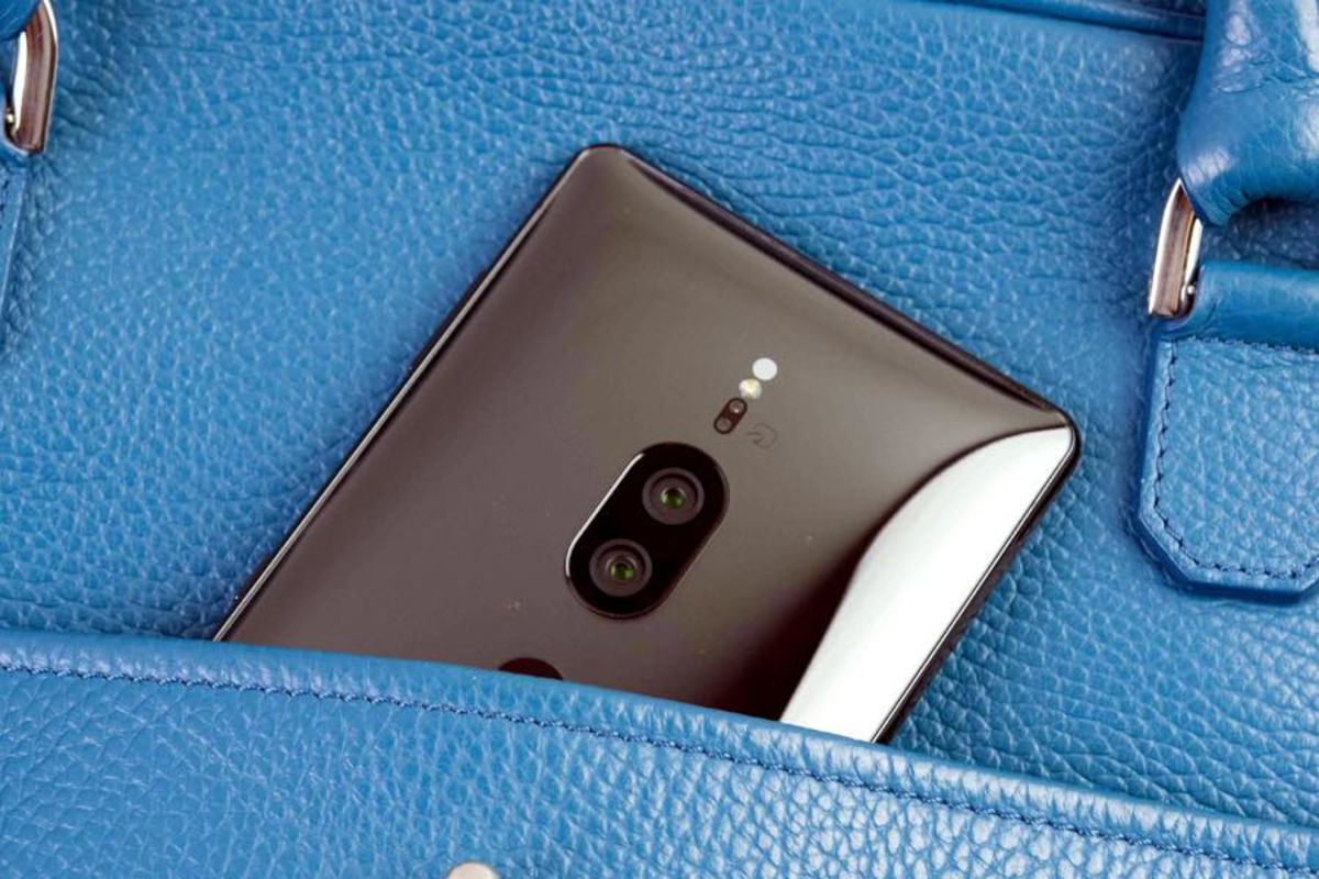 Xperia XZ2 Premium」レビュー、ライバル機と比較した魅力と弱点とは 