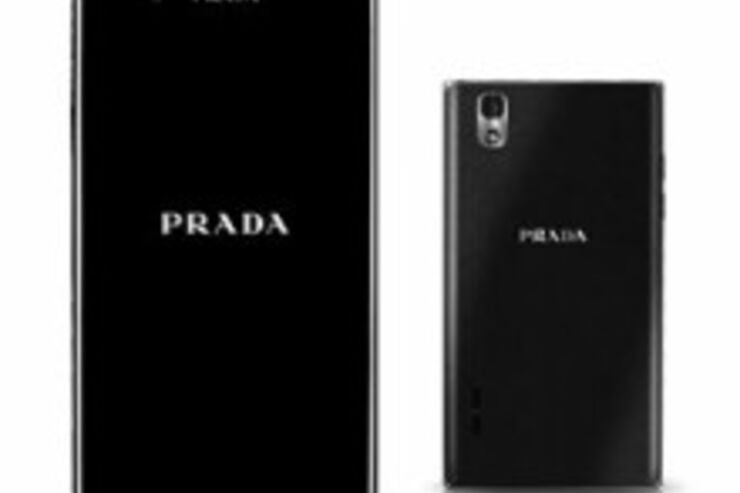 ドコモ「PRADA phone by LG L-02D」、1月26日に発売