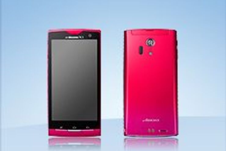 NTTドコモ、冬春モデルXi対応の「ARROWS X LTE F-05D」の事前予約受付を開始
