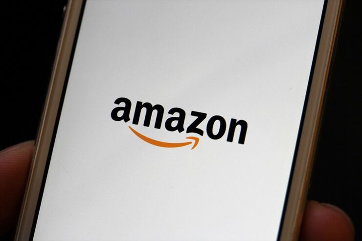 アマゾン、全商品送料無料を終了　2000円未満の注文は350円の配送料