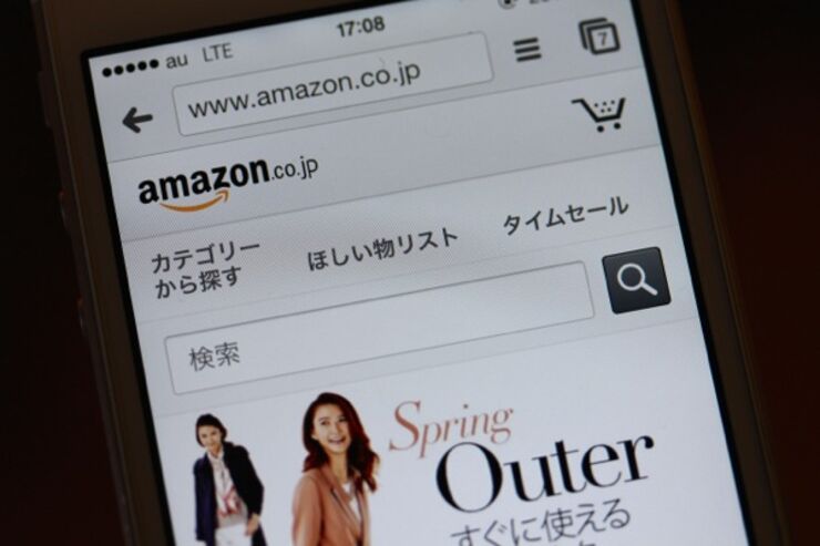 AmazonやYouTubeで、スマホからの利用者数がPCを上回る