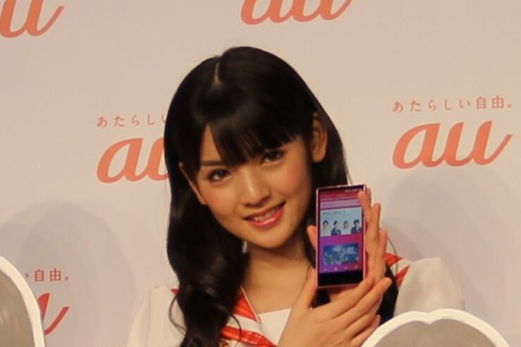 約115gの重さでコンパクト、性能には妥協がない「AQUOS PHONE SERIE mini SHL24」スマホレビュー・スペック一覧
