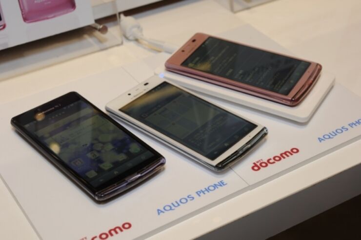 ドコモ「AQUOS PHONE EX SH-04E」の本体価格は73080円、月々サポートの割引額は1890円