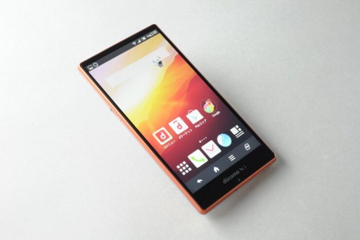 IGZOディスプレイの画面占有率は約81%、ドコモ「AQUOS ZETA SH-04F」スマホレビュー・スペック一覧