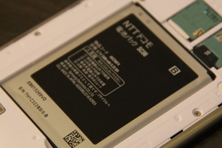 バッテリー寿命を長持ちさせる方法：lifehacker「バッテリーは空にしてから充電した方が長持ちする」はウソ、は本当なのか？コミュニティでの疑問から考える