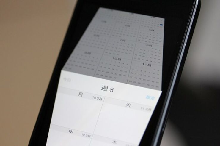 CalCube：カレンダーを転がすように操作するキューブ型スケジュールアプリ