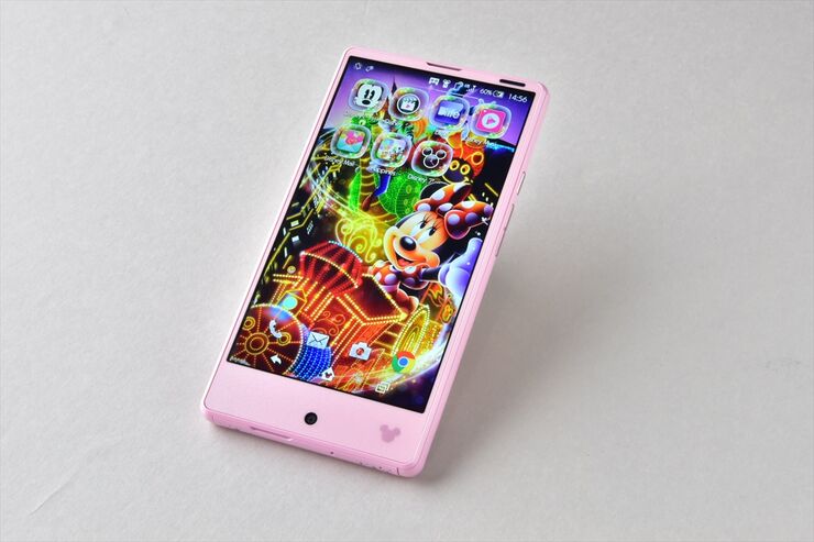 ディズニーパークの世界観を演出したコンパクト端末、ドコモ「Disney Mobile on docomo DM-01H」