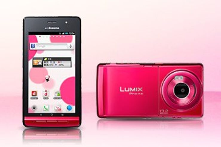 ドコモ「LUMIX Phone P-02D」のアップデート、1月17日開始