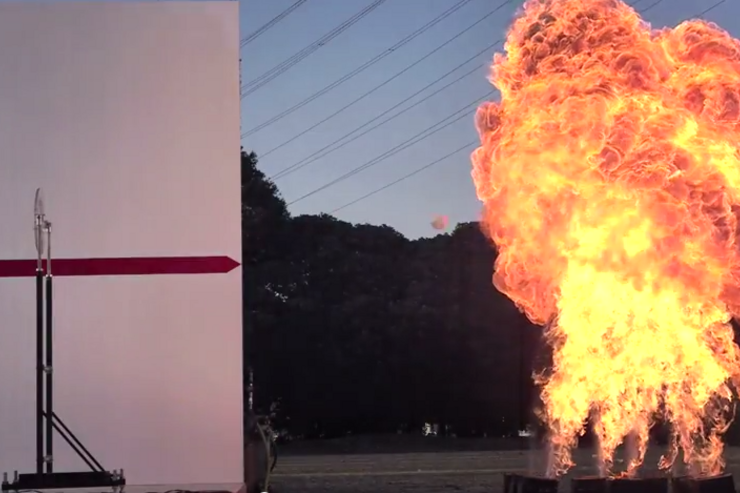 【動画】あのエビフライに勝利、ドコモが3秒クッキング“爆速ギョウザ”篇を公開
