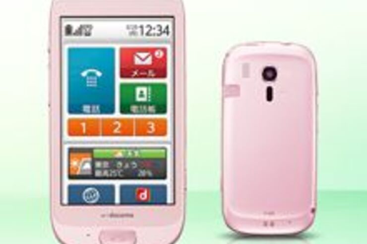 ドコモ「らくらくスマートフォン F-12D」のアップデート、8月27日開始