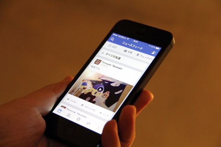 Facebook、勝手に動画を再生するように仕様変更―動画広告への布石か？