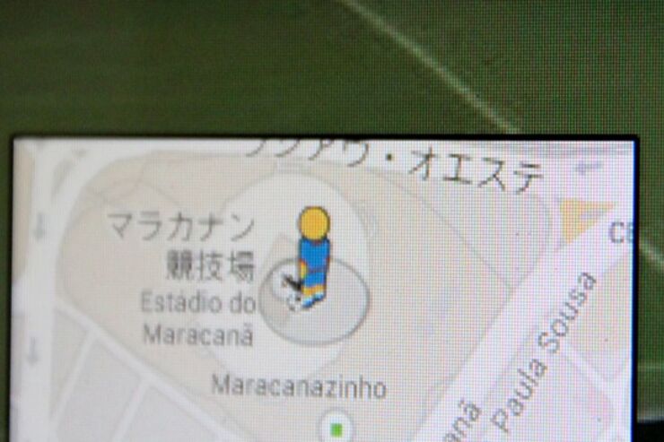 Googleマップ、ペグマンがサッカー選手に