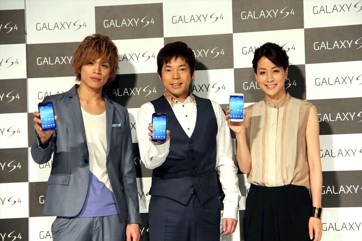 日本で「GALAXY S4」を取り扱うのは、ドコモだけ