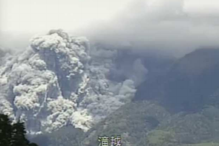 御嶽山噴火、登山者がTwitterやYouTubeで噴火1分前や直後の様子を伝える