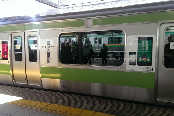 「JR東日本アプリ」を解剖する：Suica残高から列車の混雑度、駅ロッカーの空きまでわかる