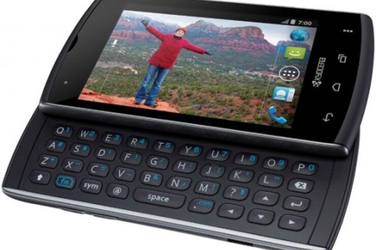 京セラ、Android4.0搭載スマートフォン「Hydro」「Rise」の2機種を発表
