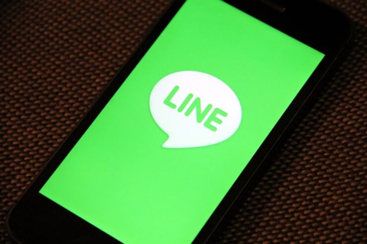 LINEのトーク画面で「雪が降る」と話題、ただしiPhone・iPadのみでAndroidでは降らない