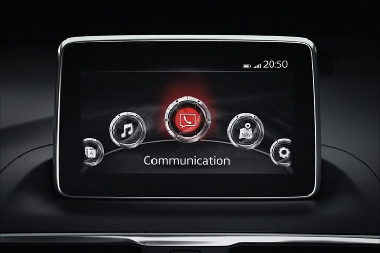 マツダ、スマホ連携の車載システムを搭載した新型アクセラを発表