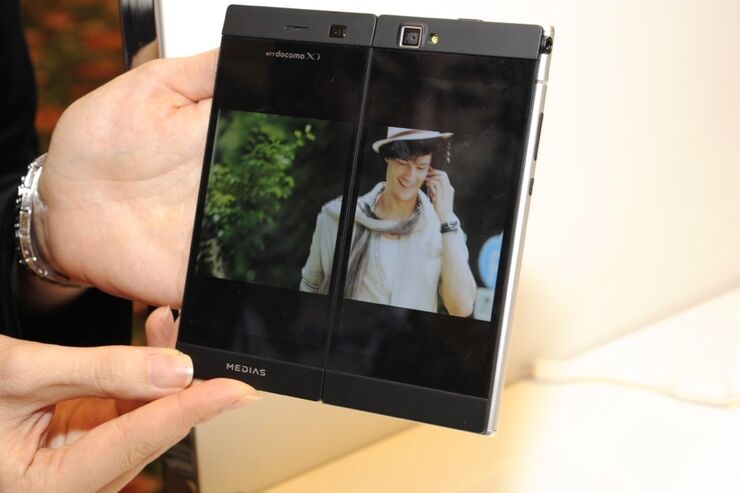 大画面化が止まらない、2013年2月のスマホ販売台数に異変