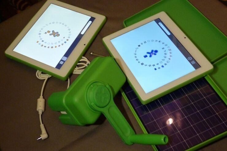 太陽光発電と手回し充電に対応した100ドルタブレット「OLPC XO 3.0」発表
