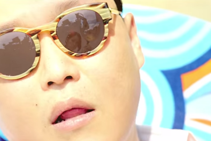 PSY、YouTube史上初の20億回再生を達成
