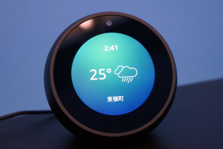 Amazon「Echo Spot」レビュー、画面搭載でひと味違うスマートスピーカーに進化