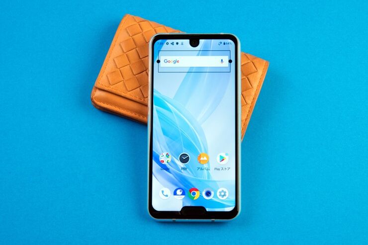 「AQUOS R2 compact」レビュー、根強い人気の小型モデル最新作の実力は？