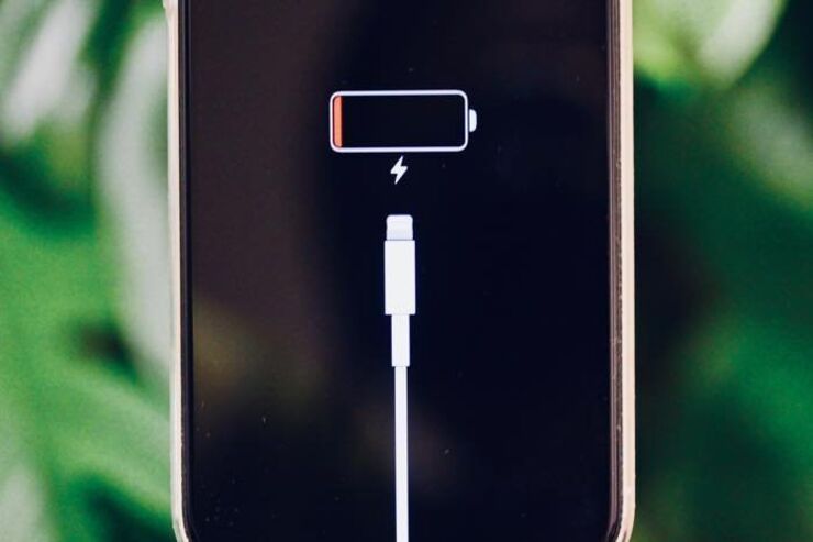 iPhoneが「充電できない」時に考えられる10の原因と対処法