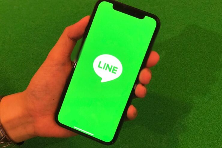 【LINE】GIFアニメの撮影や写真に絵文字・スタンプを貼れる機能が追加、iPhone Xにも対応のアップデート