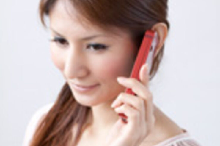 軟骨伝導を適用したスマホをロームが提案、騒音環境下でも快適な通話が可能に
