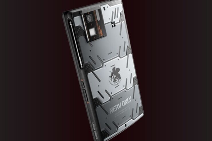 ドコモ「SH-06D NERV」がOSバージョンアップ、Android4.0に対応