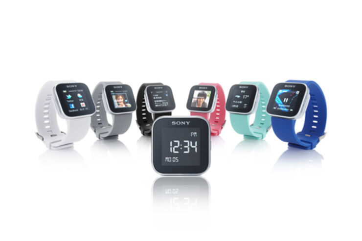 ソニーモバイル、Xperiaと連携する全面タッチパネル腕時計「SmartWatch MN2」を発売