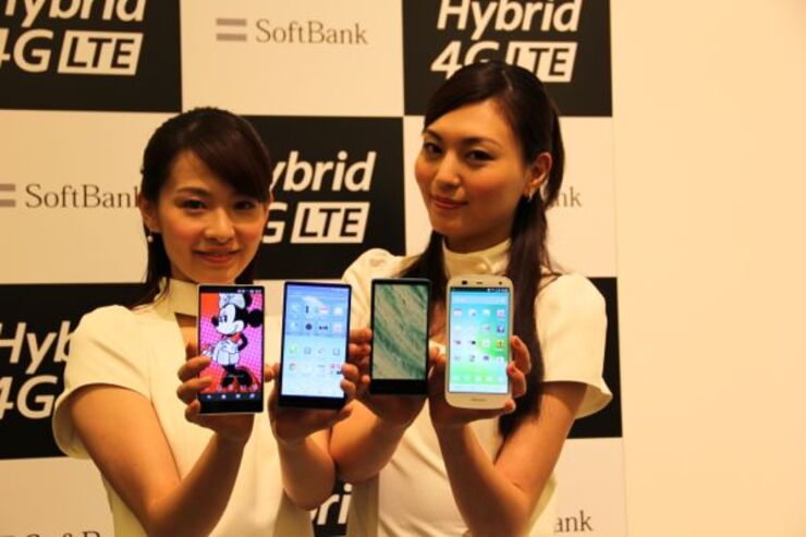 SoftBankがスマートフォン冬春モデルを発表、孫社長はキャリア間の競争に自信