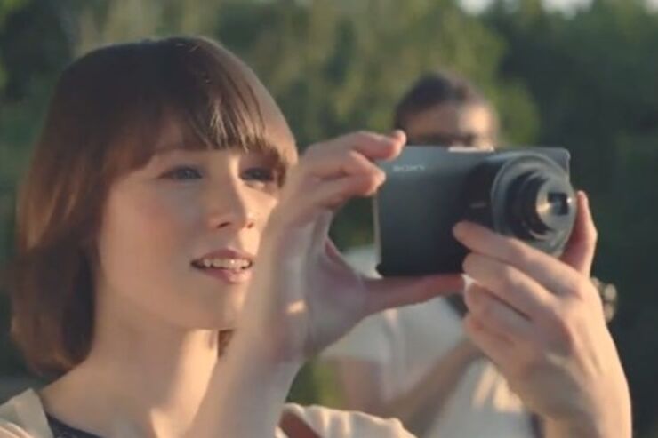 Sonyのレンズカメラ「Smart Shot」公式動画がリーク、自撮り女子に馬鹿ウケするかも