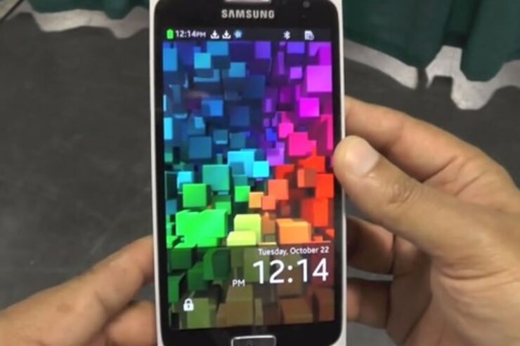 ドコモ、Tizenスマホの発表を再び延期―“お荷物”抱えられない