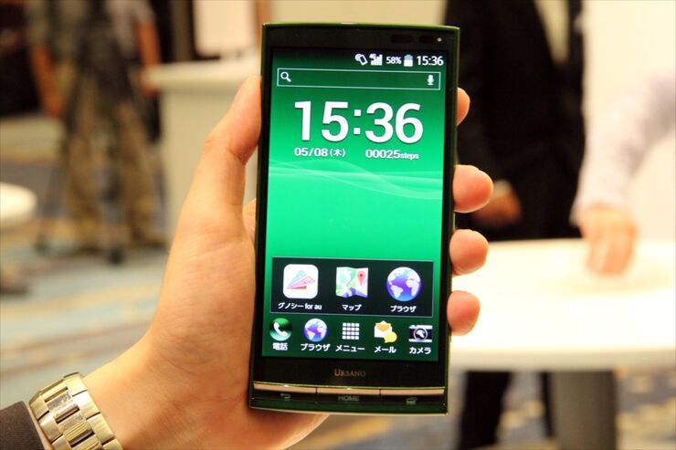 耐衝撃性を備えハイスペックかつユーザビリティ充実、au「URBANO L03」スマホレビュー・スペック一覧