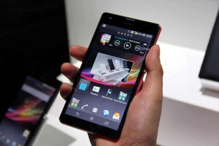 au「Xperia UL SOL22」がアップデート、Wi-Fiや充電の不具合などを改善