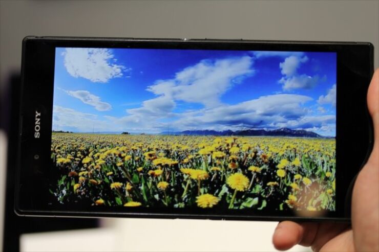 Sonyが「Xperia Z Ultra」を発表、6.4インチフルHDディスプレイ搭載のハイスペックスマートフォン