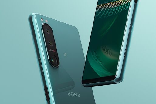 Xperia 5 Ⅲ、ドコモ・au・ソフトバンクの大手3キャリアで11月12日に発売へ