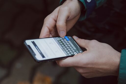 スマホのキャリアに求めるのは安心感？ 格安プランへの乗り換えは同一キャリアからが最多　MMD調査
