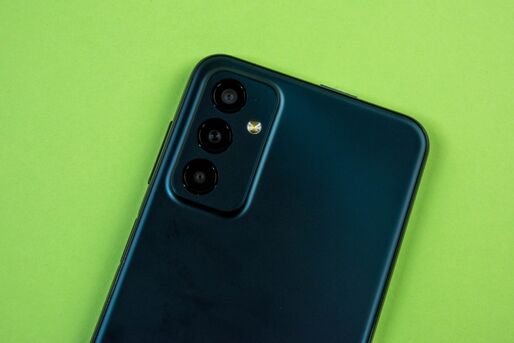 「Galaxy M23 5G」レビュー、シリーズで国内初のSIMフリーモデルの性能は？